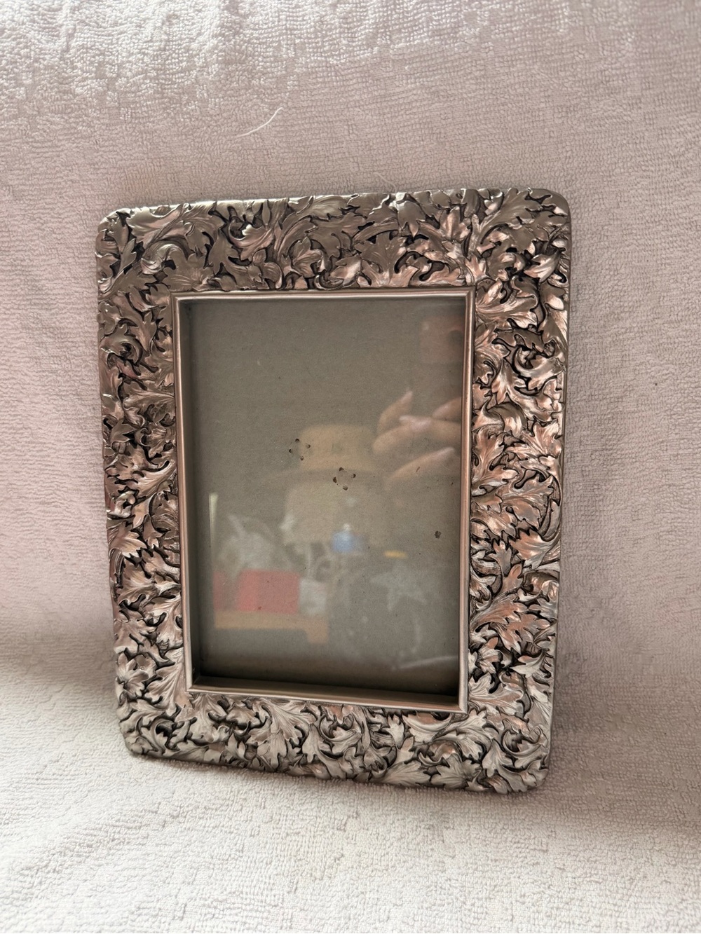 Vintage Ornate Silver Leaf Decorative Photo Frame - Silver